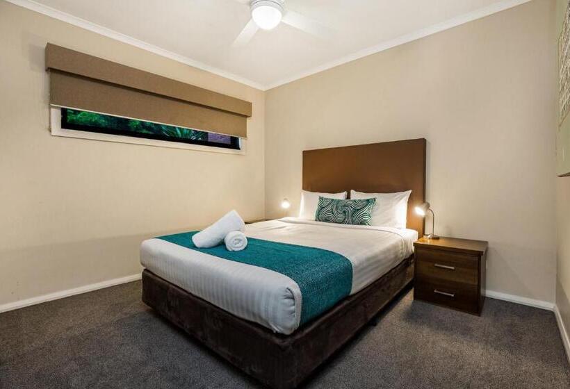 スタンダードスタジオ, National Hotel Complex Bendigo