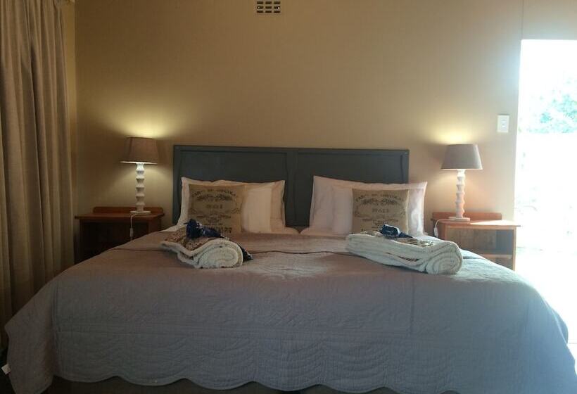 스탠다드 룸, 30 On Oatlands Road