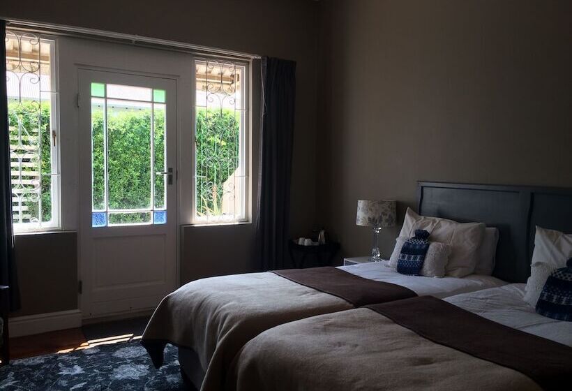 스탠다드 룸, 30 On Oatlands Road