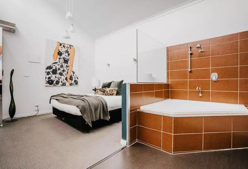 スイート, Albert Hotel Daylesford