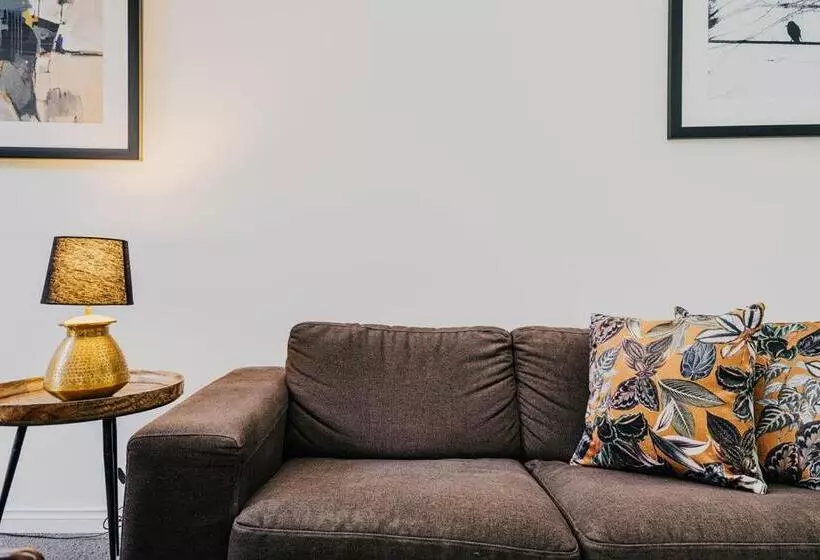 スイート, Albert Hotel Daylesford