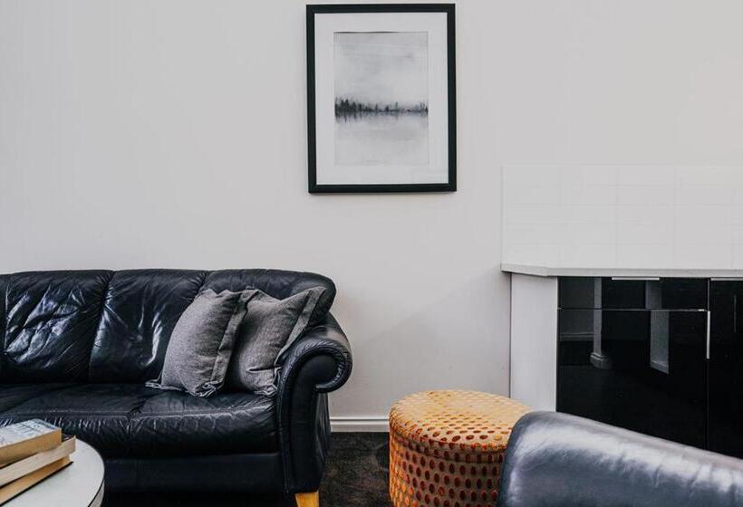 Family Suite, Albert Hotel Daylesford
