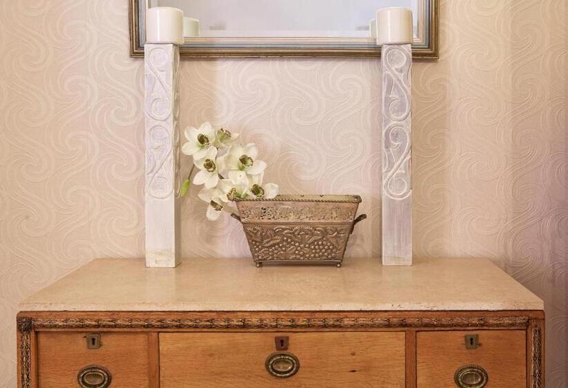 Family Suite, Bella Ev Guest House