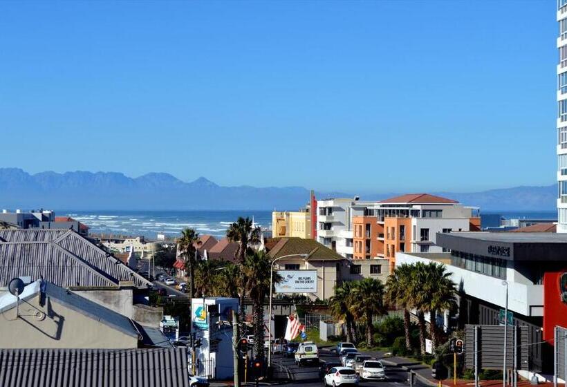 Люкс Кровать Кинг, Bella Ev Guest House