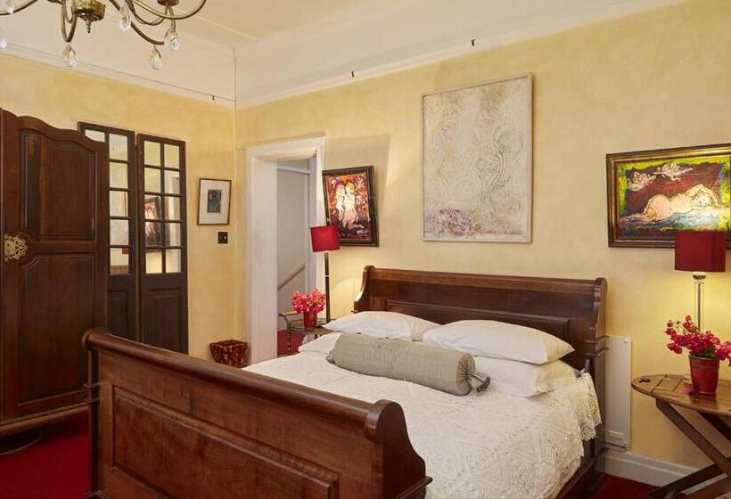 Люкс Кровать Кинг, Bella Ev Guest House