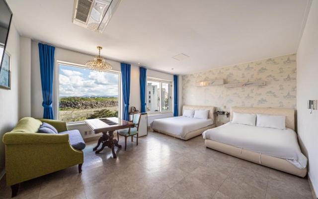 マウンテンビューデラックスルーム, Whitehouse