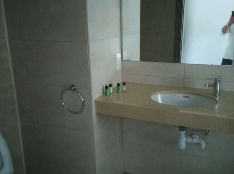 스탠다드 룸 바다 전망, Captain Pier