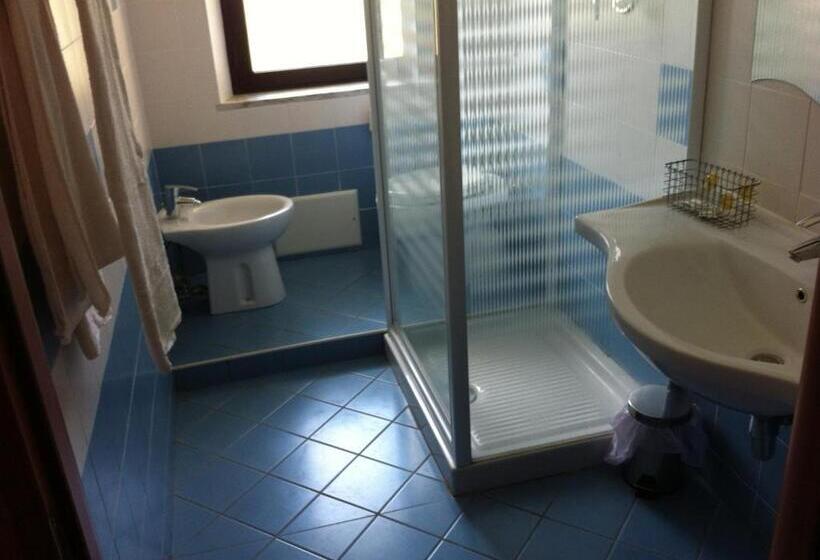 オーシャンビュースタンダードルームバルコニー付き, 106