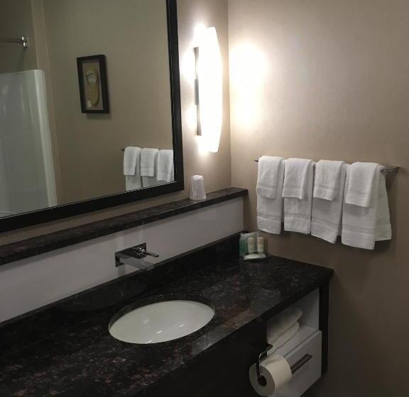 Номер Стандарт, Quality Inn Sept Iles