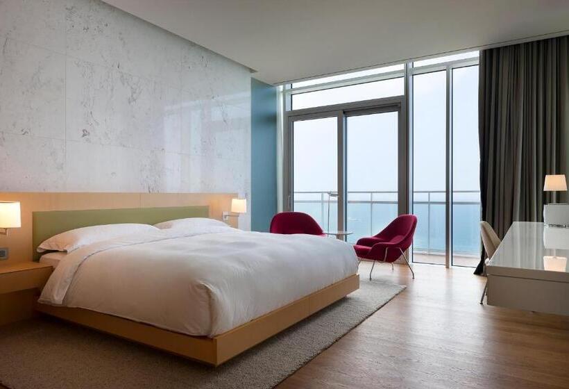 Suite with Pool, Seamarq