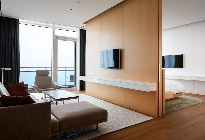 Executive-sviitti, Seamarq