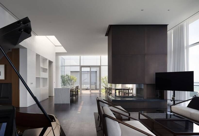 プレジデントスイートルーム, Seamarq