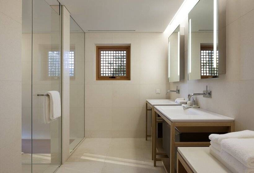 スタンダードルーム, Seamarq