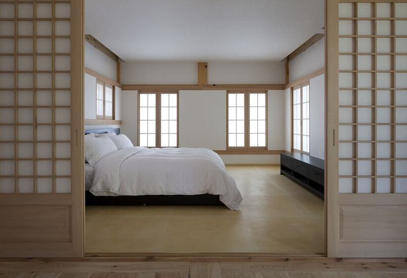 スタンダードルーム, Seamarq