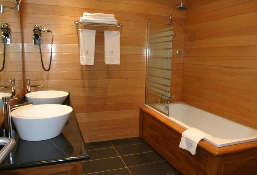 سوئیت سینیور, Tana Boutique Hôtel