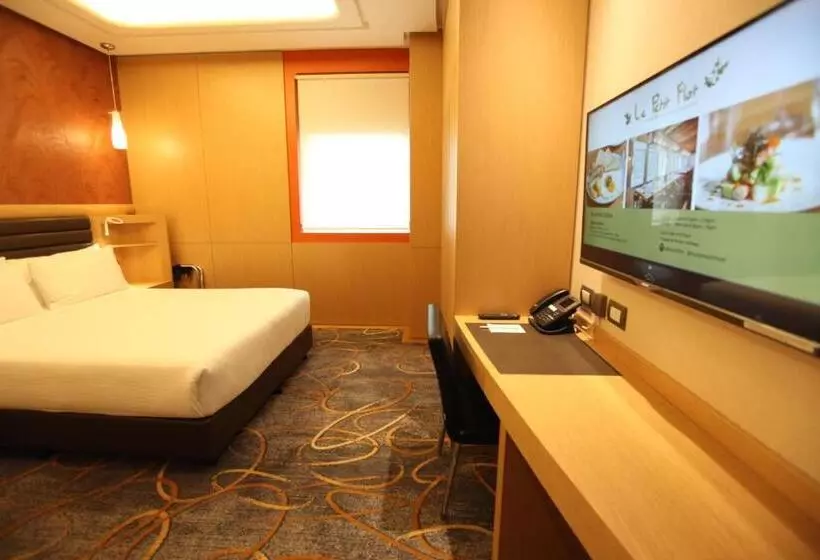 Standard-invahuone, Rydges Australia Square