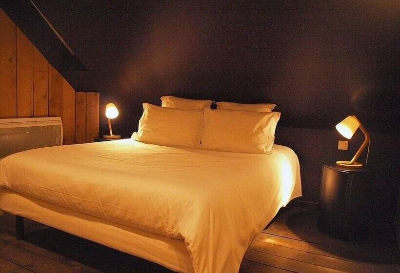 شقة غرفة واحدة, Nuit En Ville