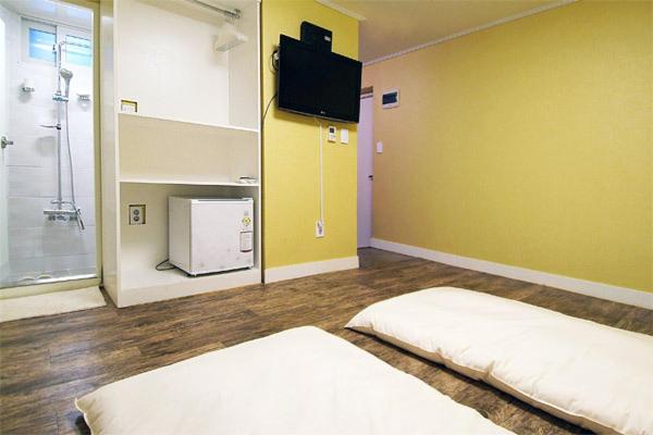 חדר סטנדרט, Crib 49 Guesthouse   Foreigner Only