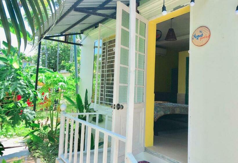 اتاق لوکس با بالکن, Longan Homestay