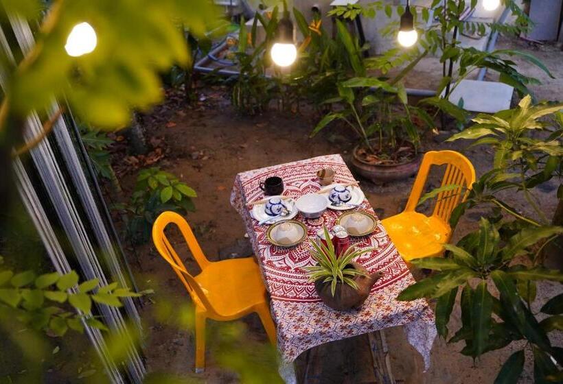 اتاق لوکس با بالکن, Longan Homestay