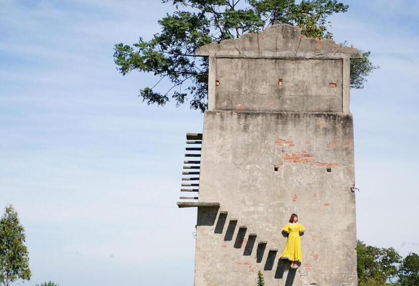 اتاق لوکس با بالکن, Longan Homestay