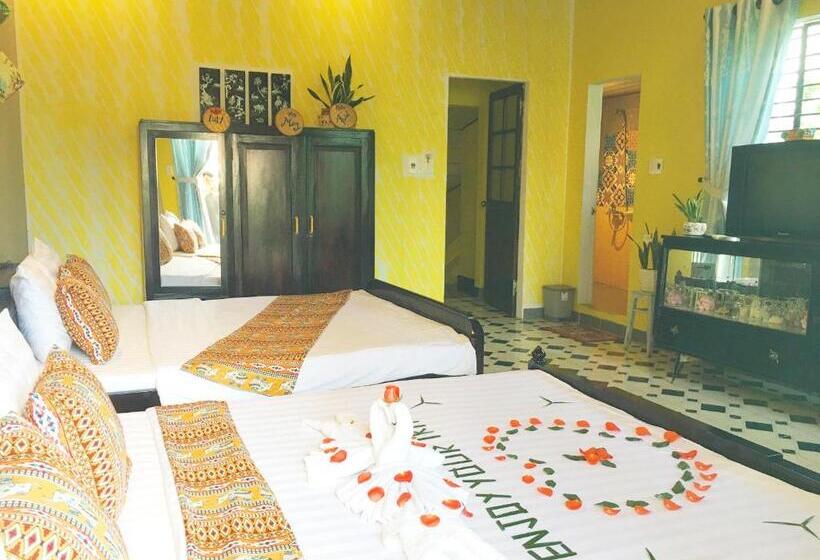 اتاق استاندارد چهار تخته, Longan Homestay