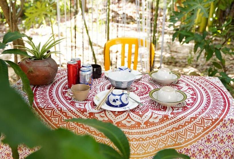 اتاق لوکس با بالکن, Longan Homestay