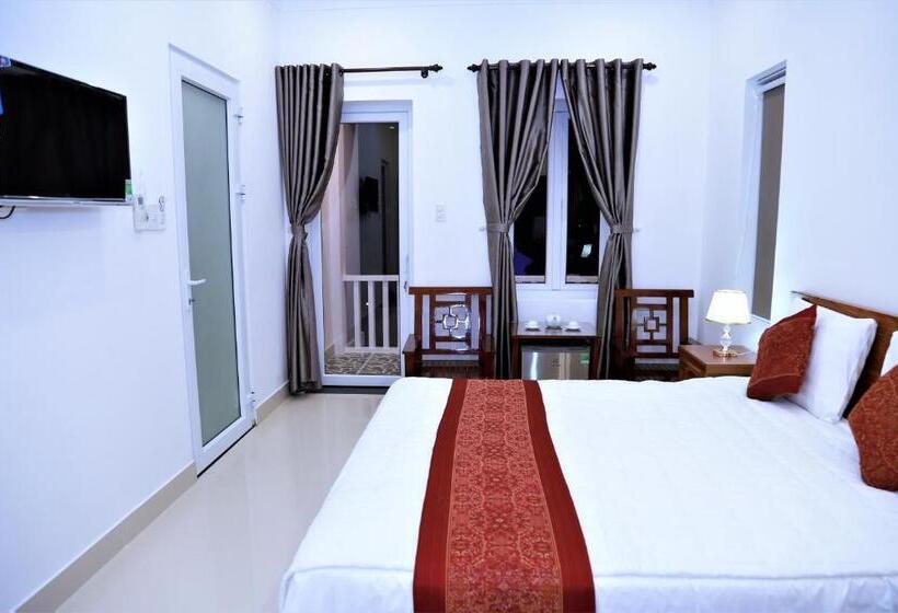 اتاق استاندارد با تخت بزرگ, Red House Homestay   Villa