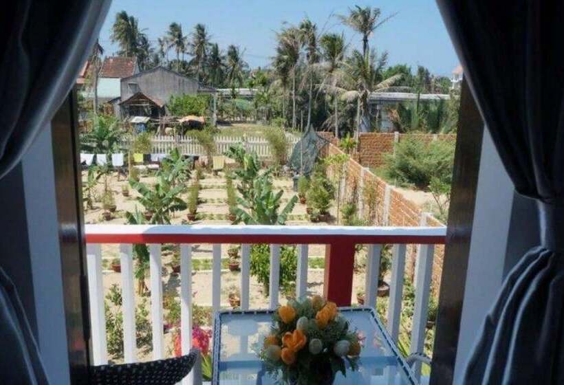 اتاق خانوادگی, Red House Homestay   Villa