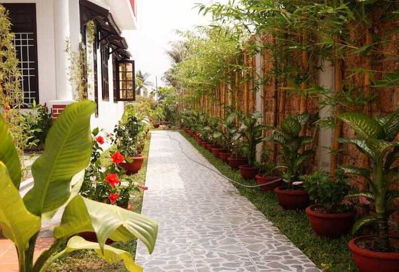اتاق خانوادگی, Red House Homestay   Villa
