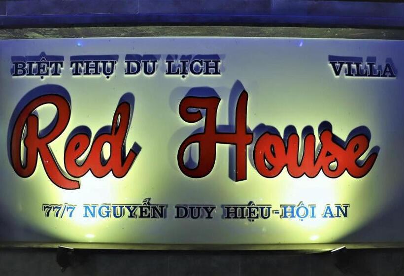 اتاق لوکس چهار تخته, Red House Homestay   Villa