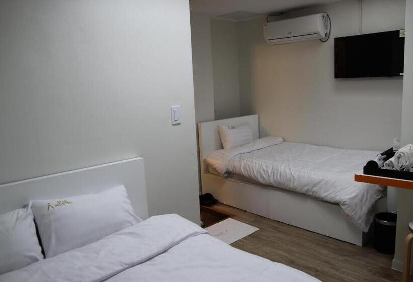 Quarto Triplo Estandar, Star Hostel Dongdaemun Suite