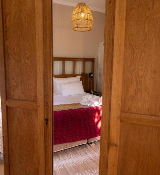 חדר סופריור, The Big   Luxury Backpackers