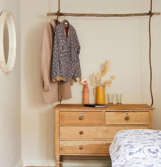 חדר אקונומי, The Big   Luxury Backpackers