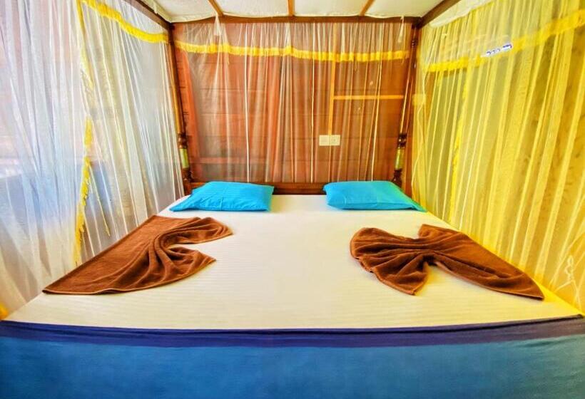 غرفة قياسية إطلالة جانبية علي البحر, Little Pumpkin Cabanas