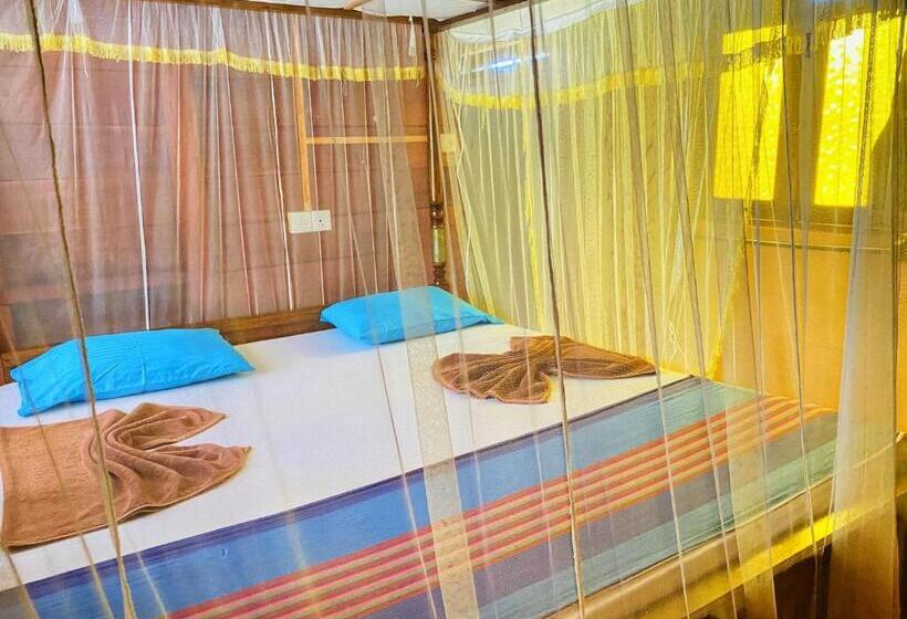 غرفة قياسية إطلالة جانبية علي البحر, Little Pumpkin Cabanas