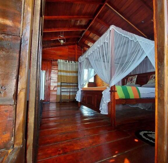 غرفة قياسية مطلّة علي البحر, Little Pumpkin Cabanas