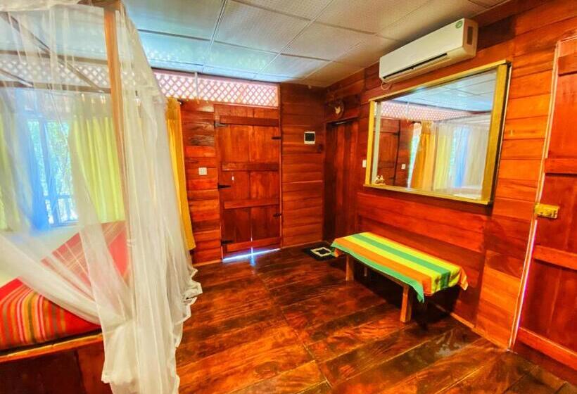 Triple Room Sea View, Little Pumpkin Cabanas