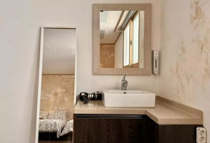 デラックスルーム, Roi Guesthouse