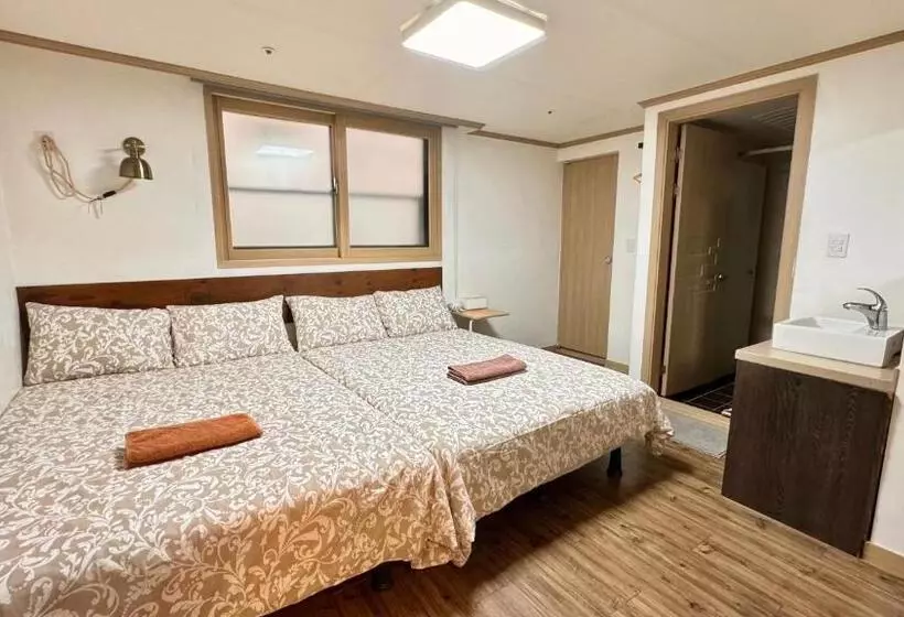 スタンダードルーム, Roi Guesthouse
