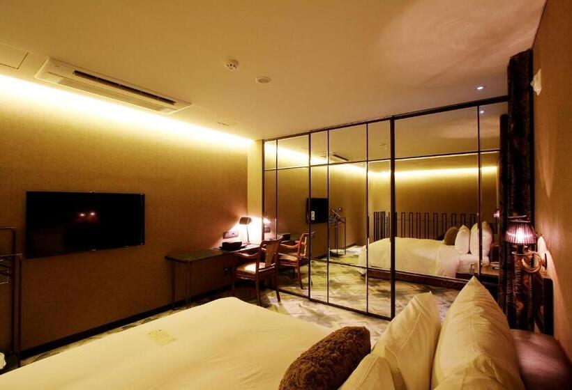 סוויטת פנטהאוז, Boutique Hotel Loft