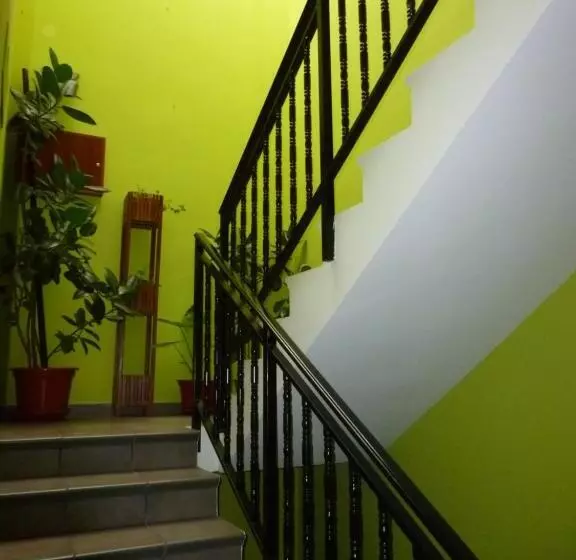 اتاق خانوادگی, Hostal Ciudad De Najera