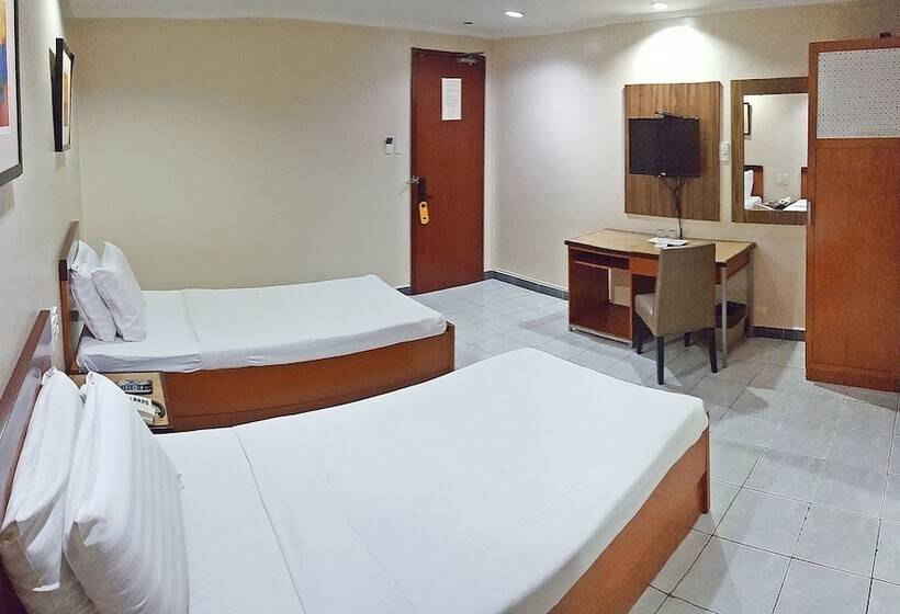 Номер Стандарт, Golden Valley