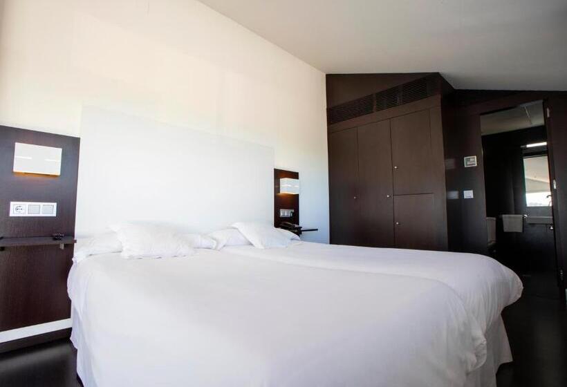 Полулюкс, Las Monteras