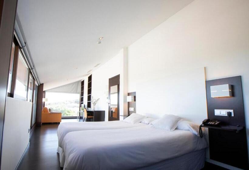 Полулюкс, Las Monteras