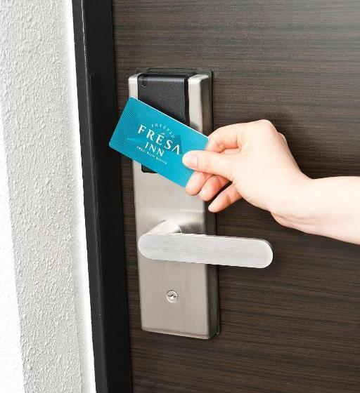 غرفة قياسية, Sotetsu Fresa Inn Nihombashiningyocho