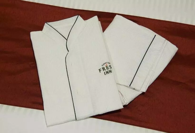 ベーシックルーム, Sotetsu Fresa Inn Nihombashiningyocho