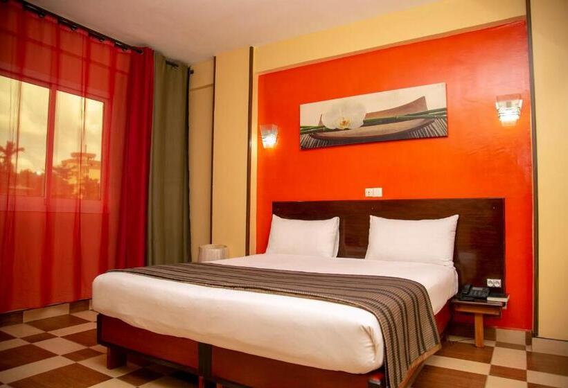 اتاق استاندارد, Yaahot