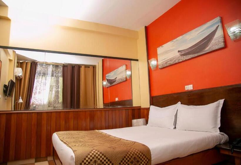 اتاق استاندارد, Yaahot