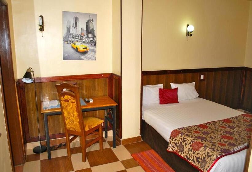 اتاق استاندارد, Yaahot